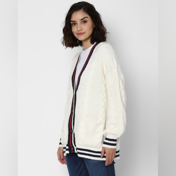 American Eagle Over Sized Cable Knit Button-Up Cardigan - Picture 3 of 11